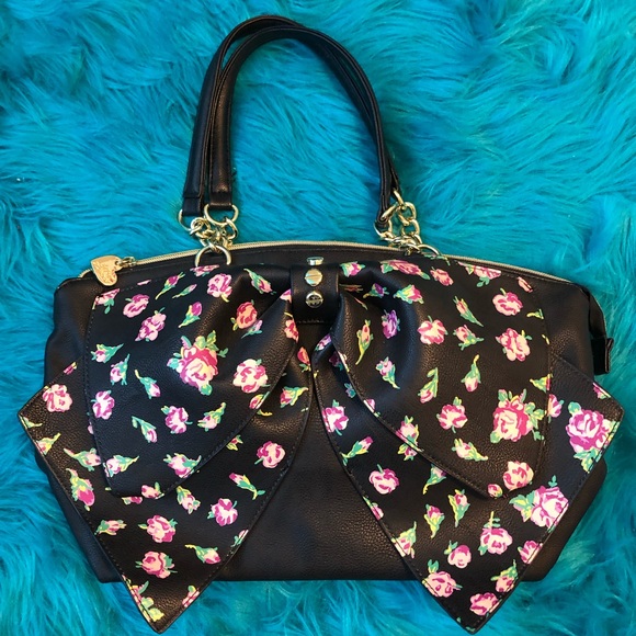 Betsey Johnson Handbags - Vintage rare betsey Johnson floral bow handbag